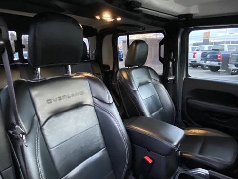 Used 2020 Jeep Gladiator Overland image 21