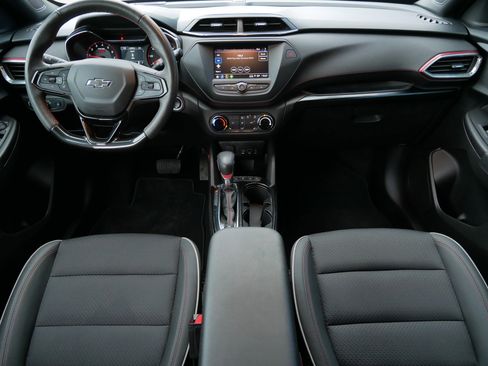 Used 2022 Chevrolet TrailBlazer RS image 11