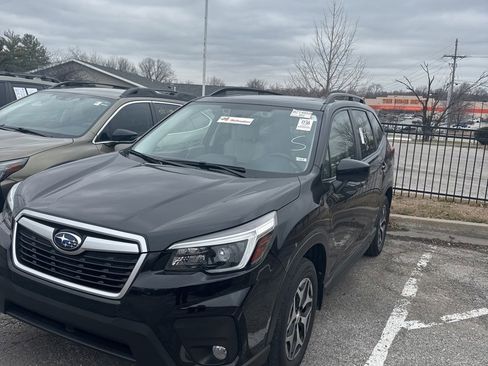 Certified 2021 Subaru Forester Premium image 1