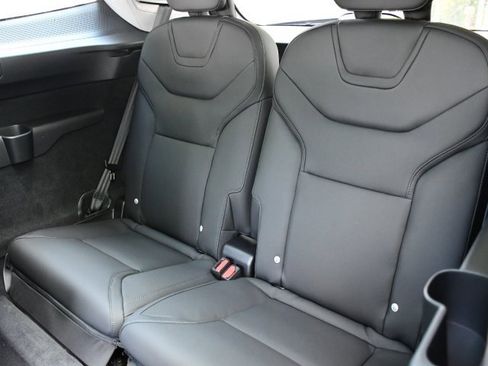 New 2025 Volvo EX90 Ultra image 16