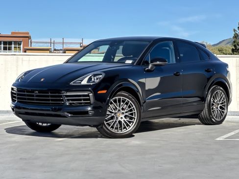 Used 2023 Porsche Cayenne Platinum Edition w/ Towing Package w/o Tow Ball image 1