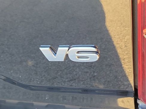 Used 2019 Toyota Tacoma SR5 image 7