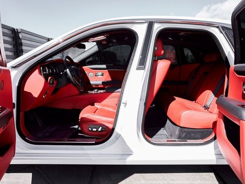 Used 2022 Rolls-Royce Ghost Base w/ Ghost Package image 33