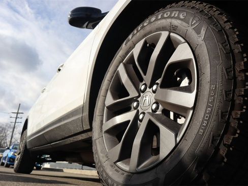 Used 2024 Honda Ridgeline Sport image 13