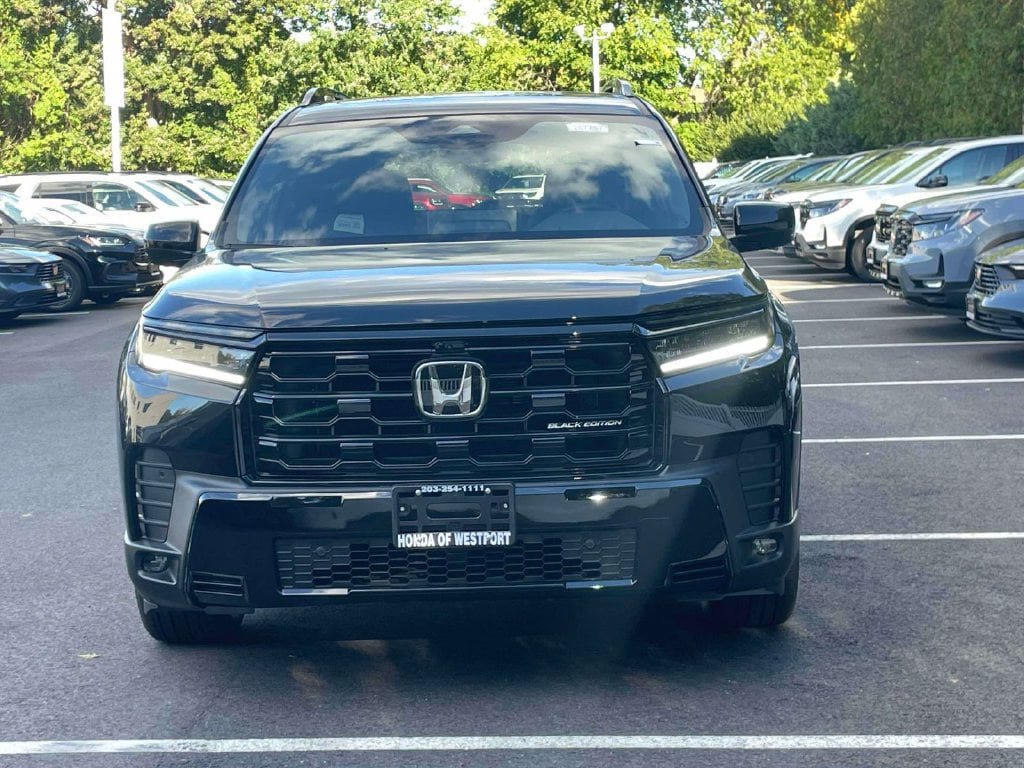 New 2026 Honda Pilot Black Edition image 2