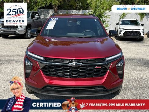 Used 2025 Chevrolet Trax RS w/ Driver Confidence Package FWD image 3