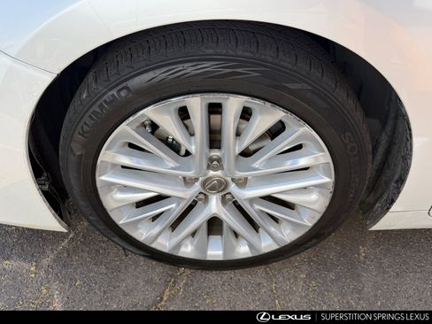 Used 2017 Lexus ES 350 w/ Ultra Luxury Package image 6