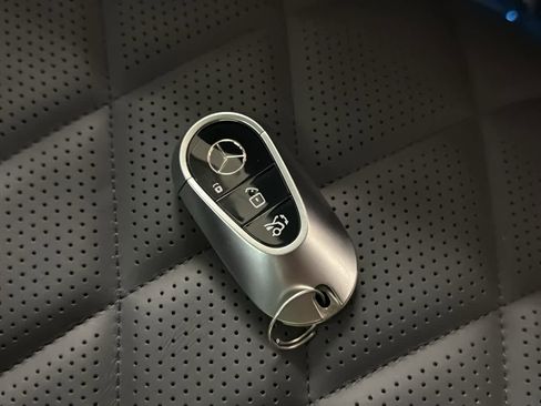 New 2025 Mercedes-Benz S 580e 4MATIC Sedan image 36