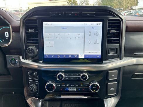 Used 2023 Ford F150 Lariat w/ Equipment Group 502A High image 17