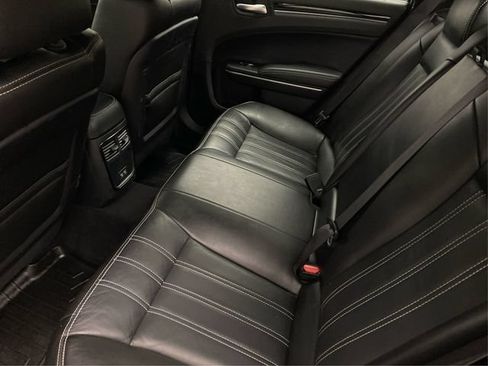 Used 2020 Chrysler 300 S AWD/4WD image 11