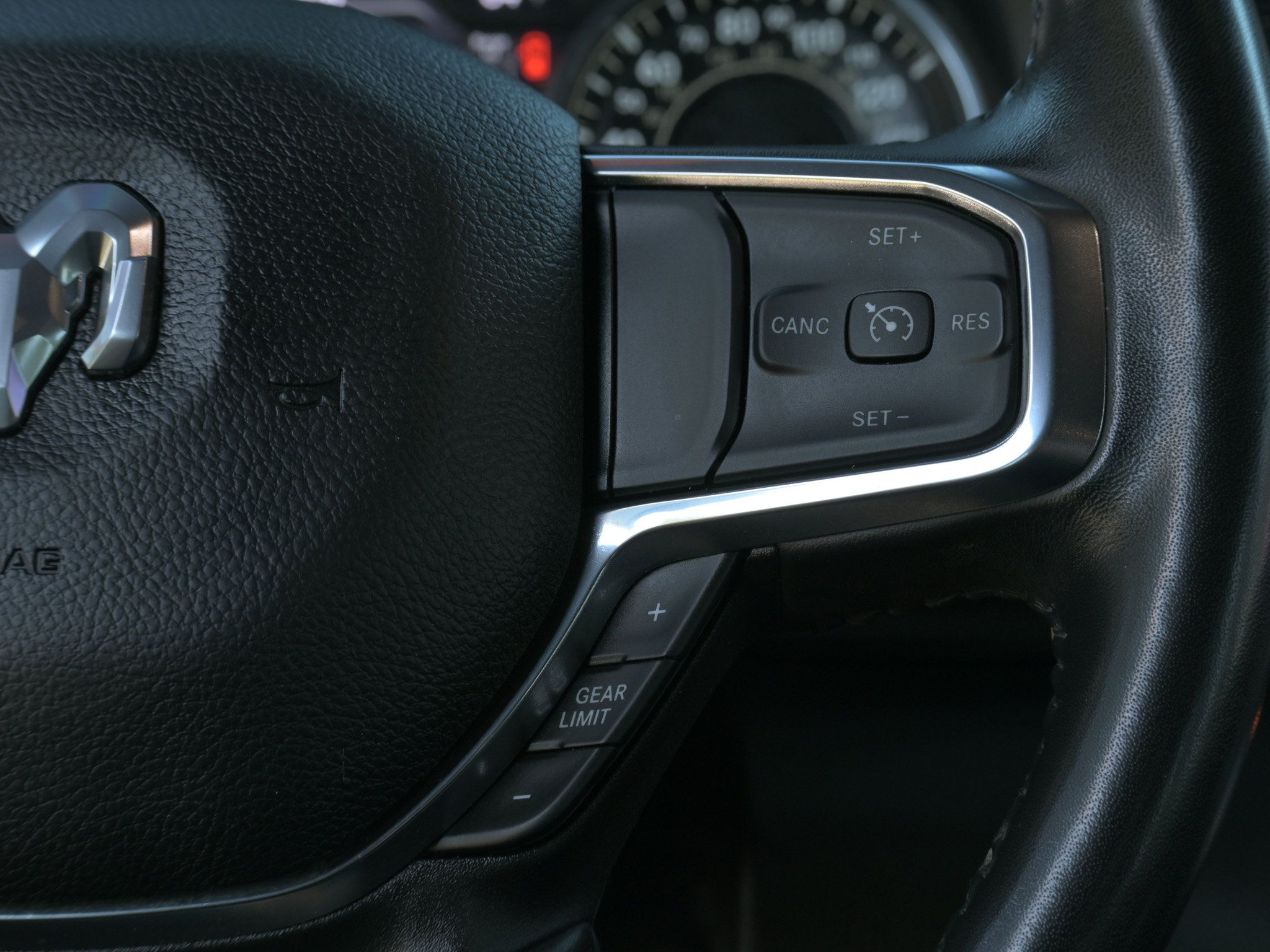 Used 2024 RAM 1500 Laramie RWD image 24
