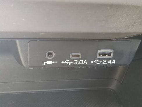 Used 2024 Subaru Crosstrek 2.0i Premium AWD/4WD image 25