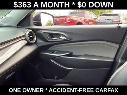 Used 2024 Chevrolet Trax ACTIV w/ Sunroof Package FWD image 28
