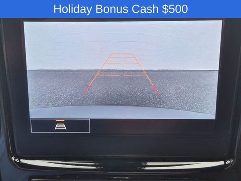 Used 2023 Chevrolet Traverse LT image 11