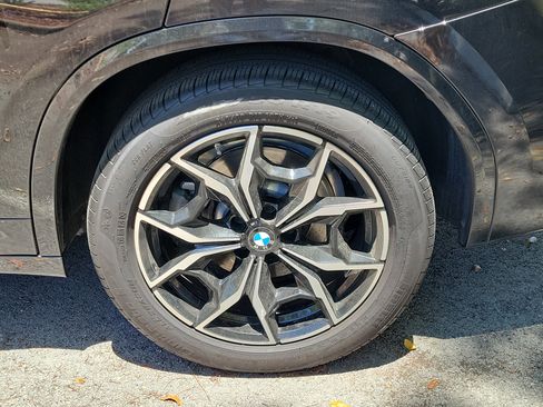 Certified 2023 BMW X3 xDrive30i w/ M Sport Package AWD/4WD image 5