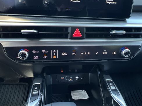 New 2026 Kia Sorento S FWD image 32