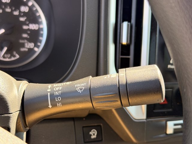 Used 2025 Nissan Frontier SV RWD image 15