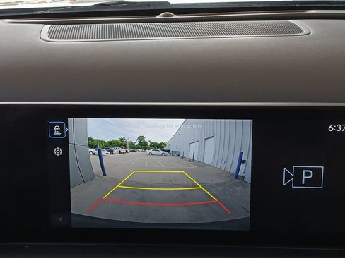 Used 2025 Hyundai Santa Cruz SEL FWD image 15