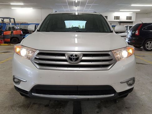 Used 2012 Toyota Highlander Limited w/ Tow Pkg image 26