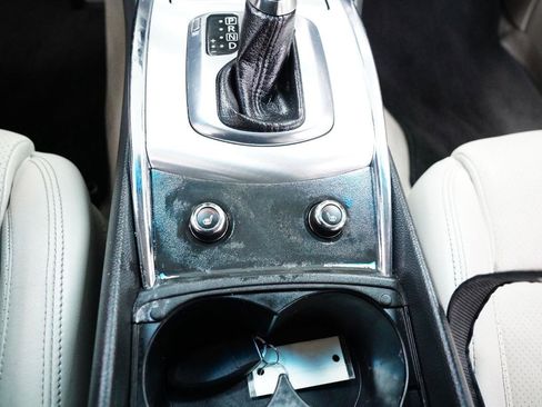 Used 2015 INFINITI Q60 Journey w/ Premium Package image 16