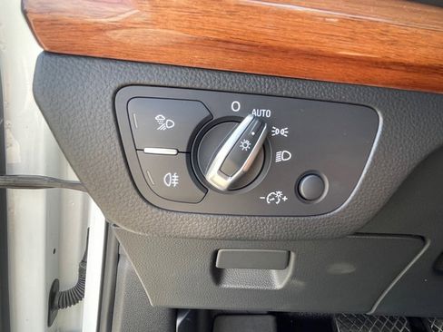 Used 2021 Audi Q5 2.0T Premium image 26