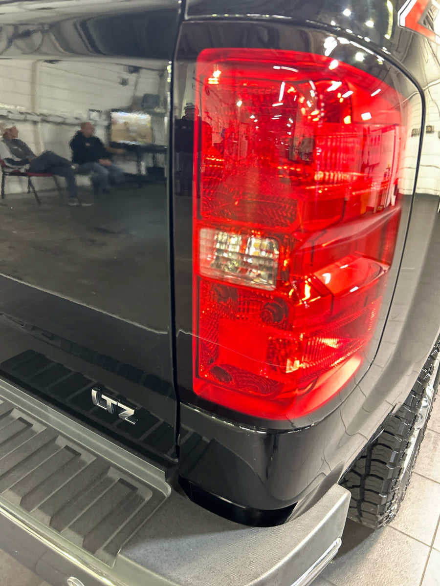 Used 2018 Chevrolet Silverado 2500 LTZ w/ Duramax Plus Package AWD/4WD image 6