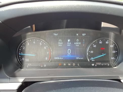 Used 2023 Ford Explorer XLT w/ Equipment Group 202A AWD/4WD image 15