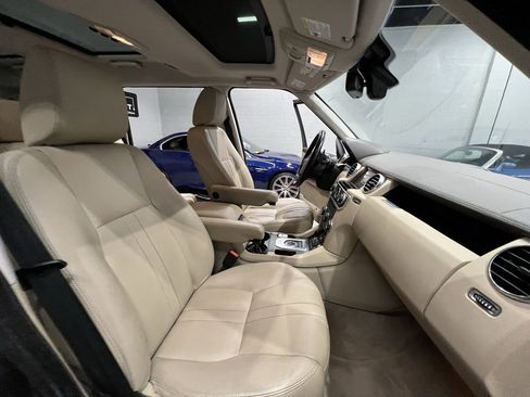 Used 2016 Land Rover LR4 HSE image 30