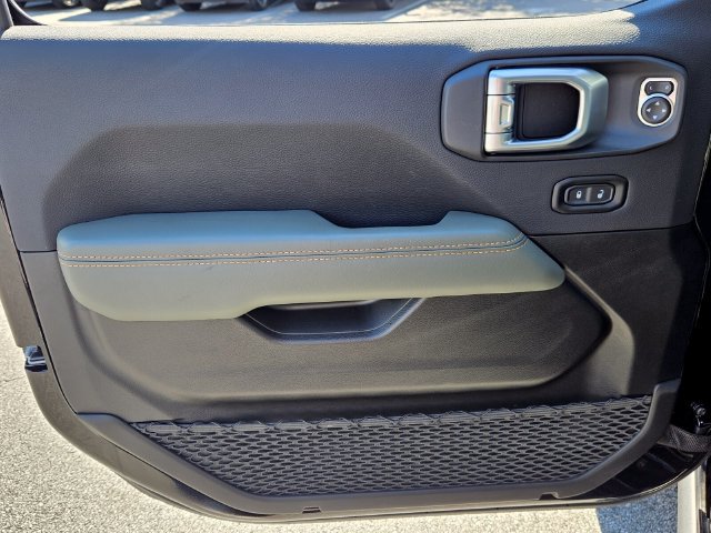 New 2026 Jeep Gladiator Mojave AWD/4WD image 17
