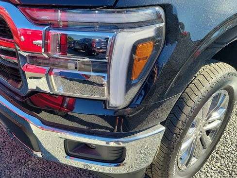 New 2025 Ford F150 Lariat w/ Equipment Group 501A Mid image 3