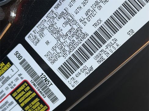 Used 2025 Toyota Tundra Limited image 10