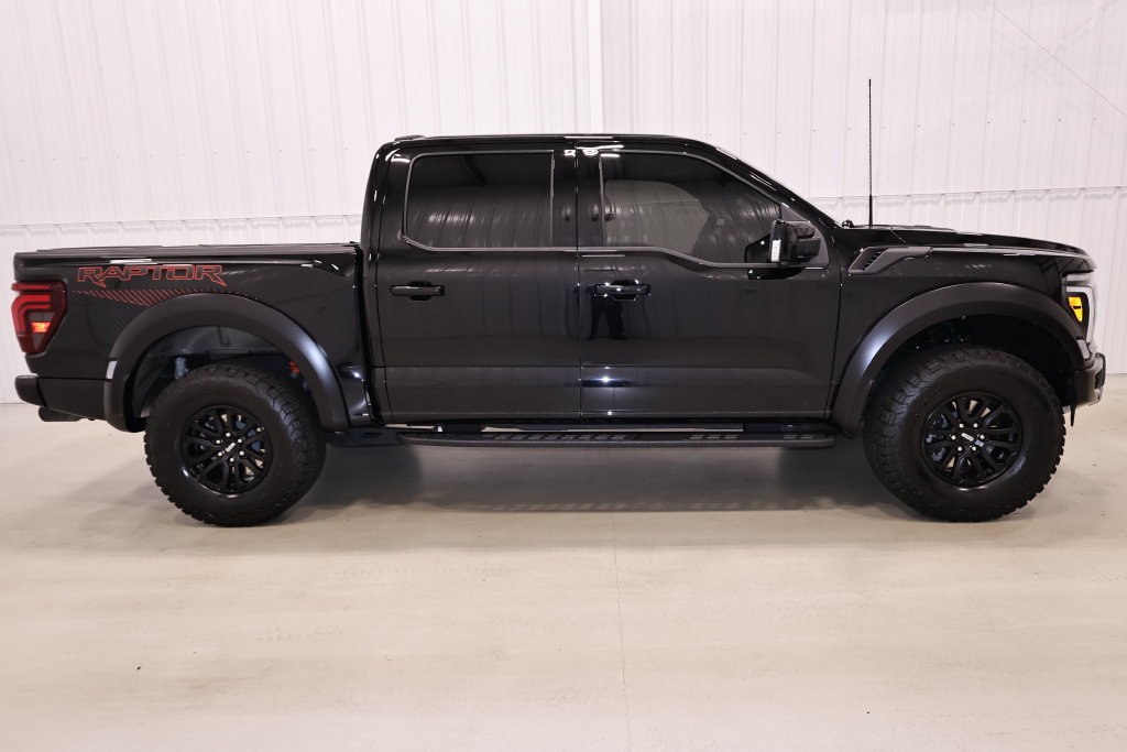 Used 2026 Ford F150 Raptor AWD/4WD image 2
