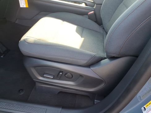 Used 2026 Ford Explorer Active RWD image 11