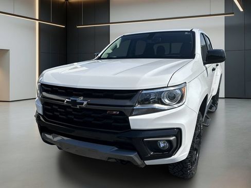 Used 2022 Chevrolet Colorado Z71 AWD/4WD image 11