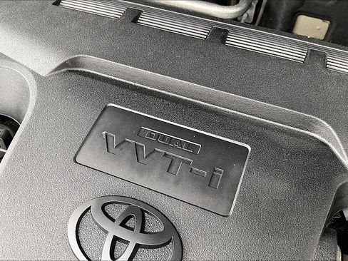 Used 2015 Toyota RAV4 Limited w/ Technology Package AWD/4WD image 31