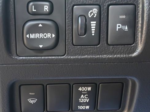 Used 2016 Toyota 4Runner Limited AWD/4WD image 26