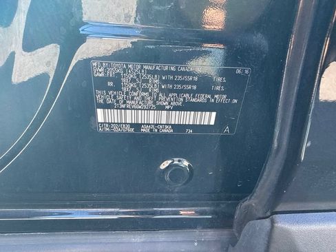 Used 2016 Toyota RAV4 SE FWD image 22