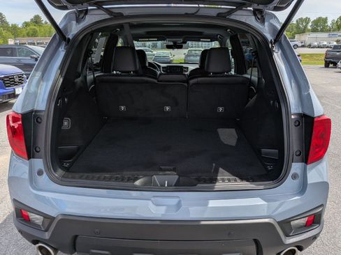 Used 2023 Honda Passport EX-L image 11