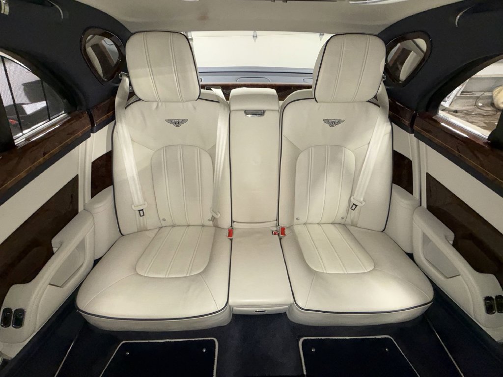 Used 2016 Bentley Mulsanne RWD image 26