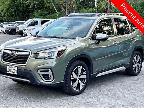 Used 2019 Subaru Forester Touring image 3