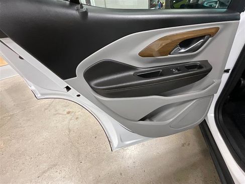 Used 2018 GMC Terrain SLE FWD image 13