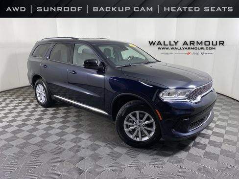 Used 2024 Dodge Durango SXT image 1