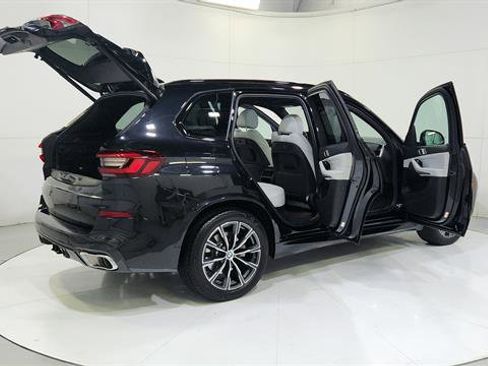 Used 2023 BMW X5 xDrive40i w/ M Sport Package image 32