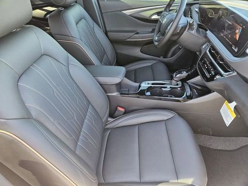 New 2026 Buick Envista Avenir FWD image 10