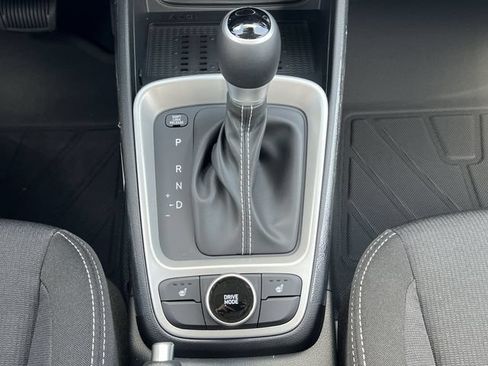 New 2026 Hyundai Venue SEL FWD image 16