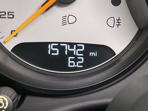 Certified 2018 Porsche 911 GT3 w/ Sport Chrono Package RWD image 40