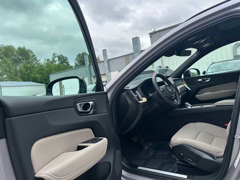 Used 2026 Volvo XC60 T8 Core w/ Protection Package Premier AWD/4WD image 20