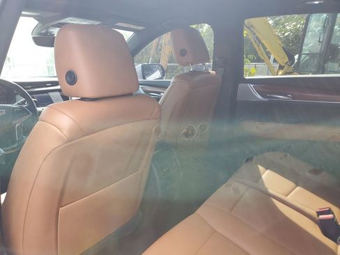 Used 2023 Cadillac XT5 Premium Luxury w/ Technology Package image 15