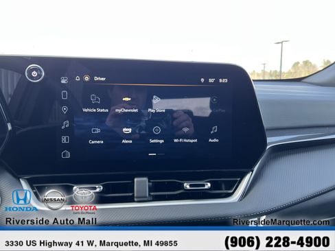 Used 2025 Chevrolet Equinox LT FWD image 17