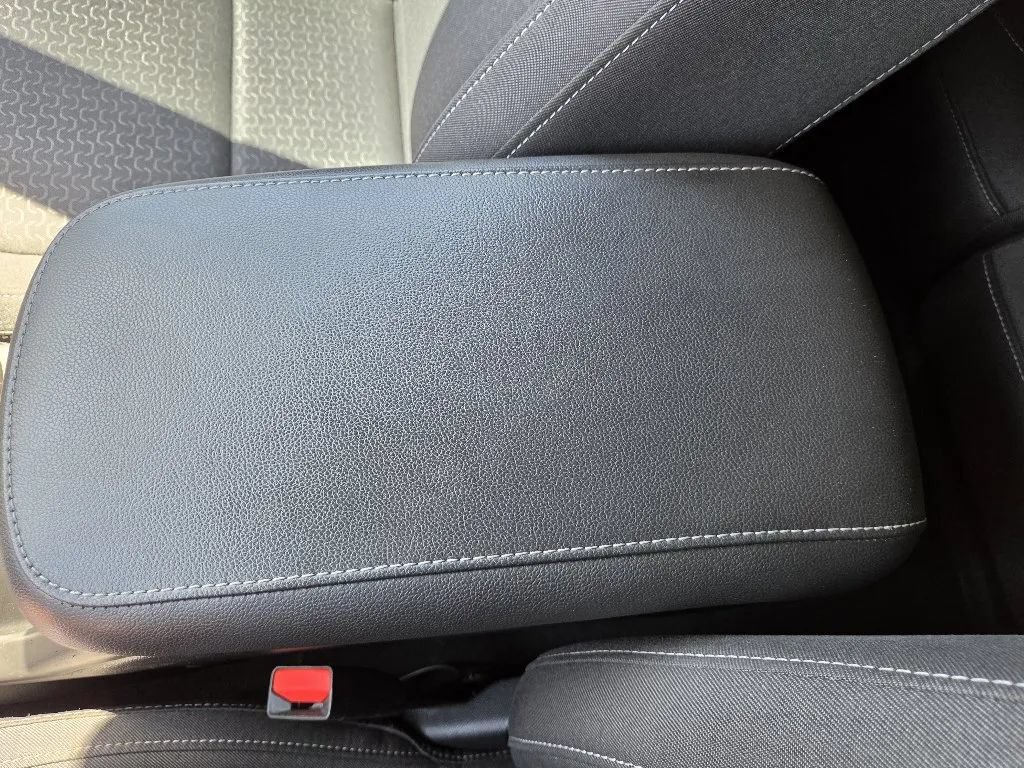 Used 2018 GMC Canyon SLE w/ SLE Convenience Package RWD image 34